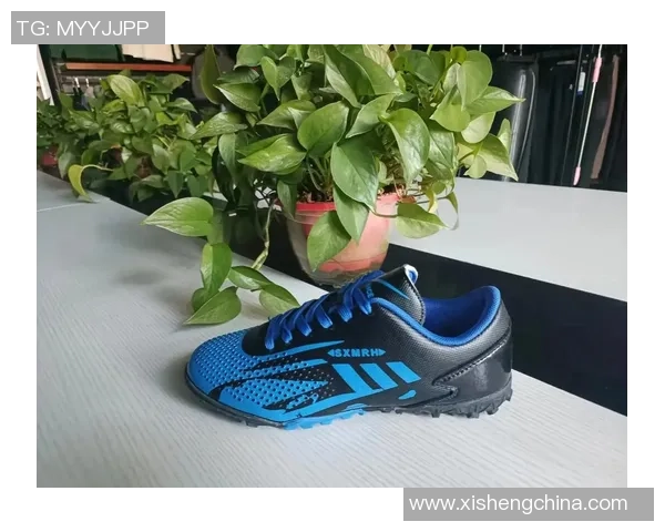 足球明星亲授技巧教你如何挑选最适合的足球鞋助你提升球场表现